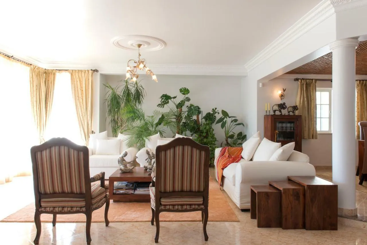펜션 Villa Oliveira 알부페이라 포르투갈