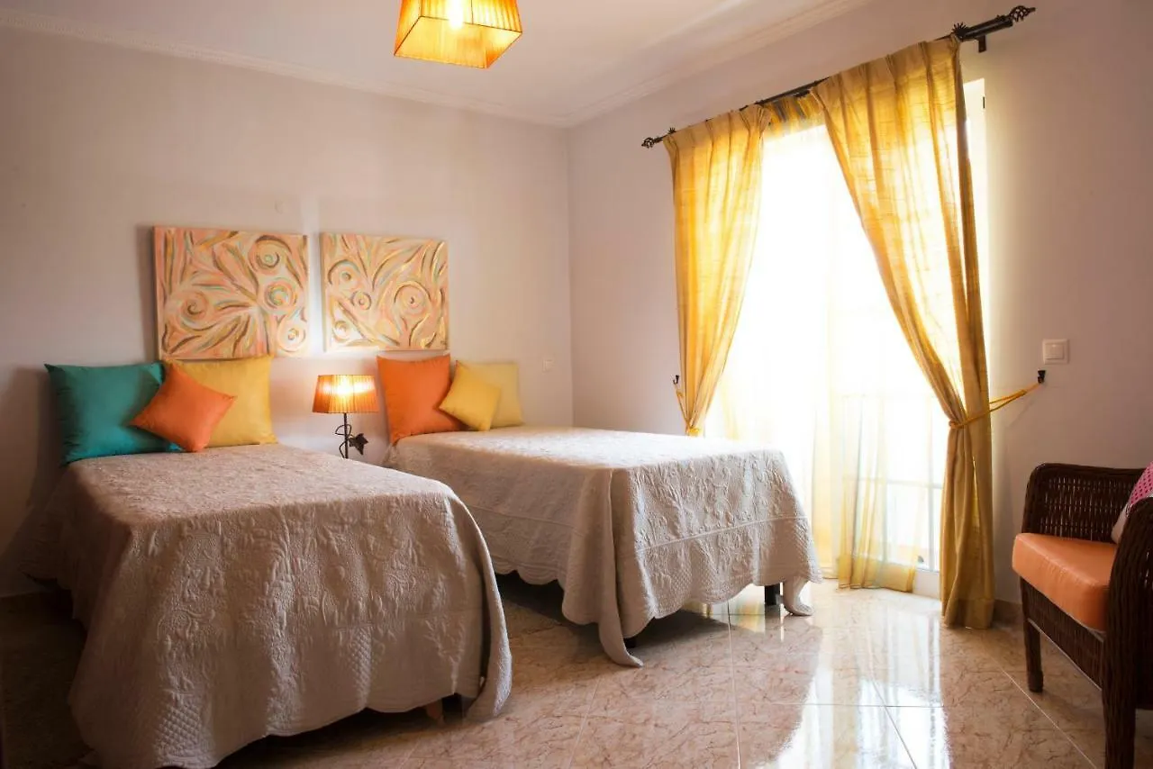 펜션 Villa Oliveira 알부페이라